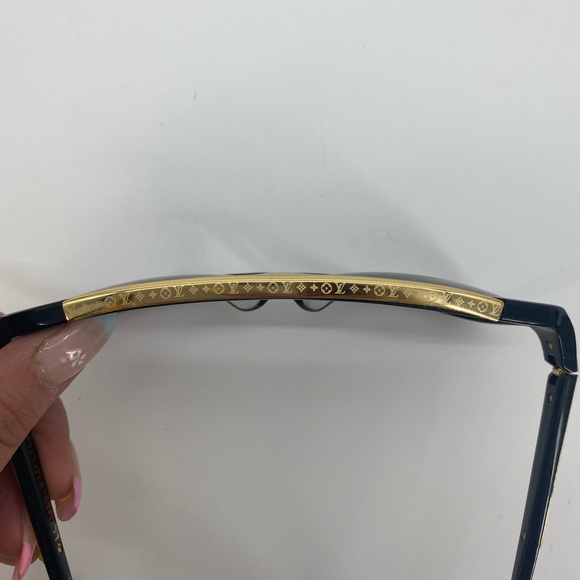 Louis Vuitton Evidence Sunglasses - Picture 5 of 12